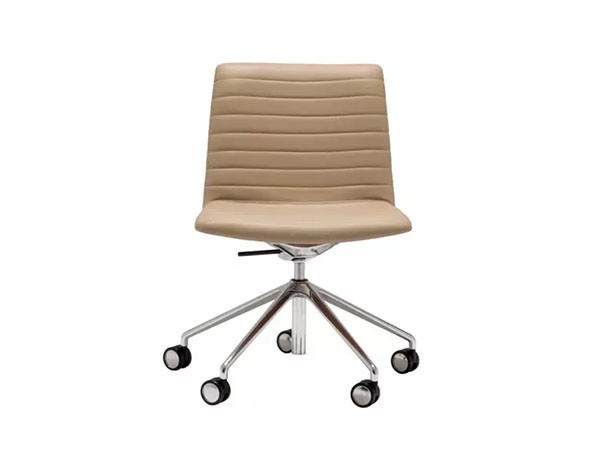 Andreu World Flex Executive Low Back Chair / アンドリュー・ワールド フレックス エグゼクティブ SI1856
ローバックチェア キャスターベース アルミニウム製 （チェア・椅子 > オフィスチェア・デスクチェア） 5