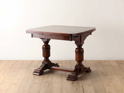 Lloyd's Antiques / ロイズ・アンティークスのダイニングテーブル 