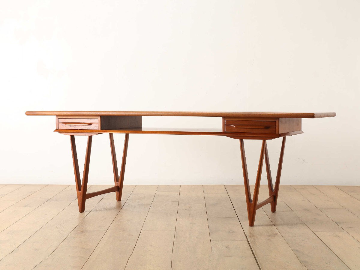 Lloyd's Antiques Real Antique
E.W. Bach Coffee Table Model.32 / ロイズ・アンティークス デンマークアンティーク家具
イー ダブリュー バッハ コーヒーテーブル モデル32 （テーブル > ローテーブル・リビングテーブル・座卓） 3