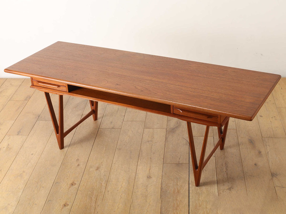 Lloyd's Antiques Real Antique
E.W. Bach Coffee Table Model.32 / ロイズ・アンティークス デンマークアンティーク家具
イー ダブリュー バッハ コーヒーテーブル モデル32 （テーブル > ローテーブル・リビングテーブル・座卓） 6