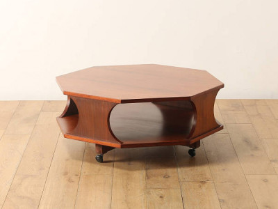 Lloyd's Antiques / ロイズ・アンティークスのローテーブル