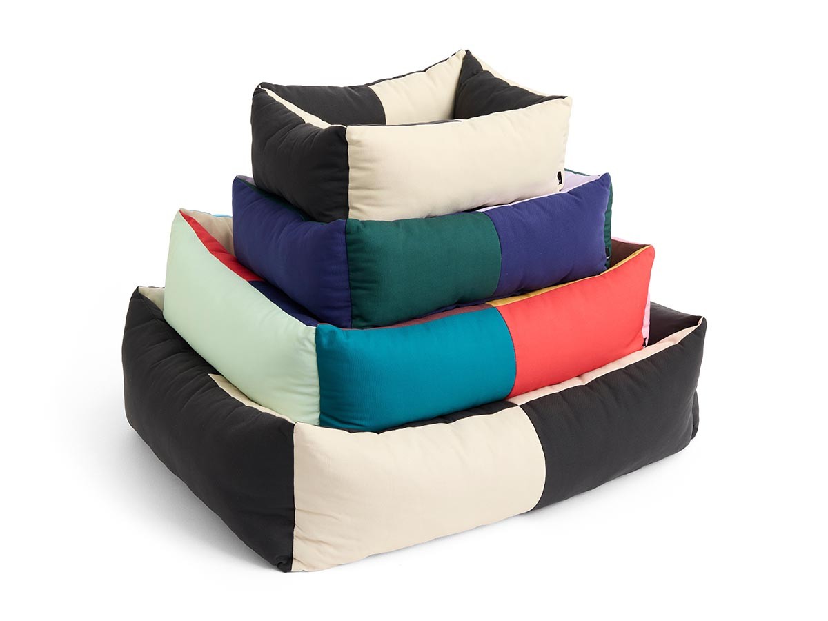 HAY HAY DOGS BY HOLLY GOLIGHTLY
DOGS BED SMALL / ヘイ ヘイ ドッグ コレクション
ドッグベッド スモール （インテリア雑貨 > ペット用品） 2