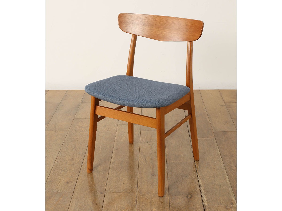 Lloyd's Antiques Real Antique
Dining Chair / ロイズ・アンティークス デンマークアンティーク家具
ダイニングチェア QM008407 （チェア・椅子 > ダイニングチェア） 10