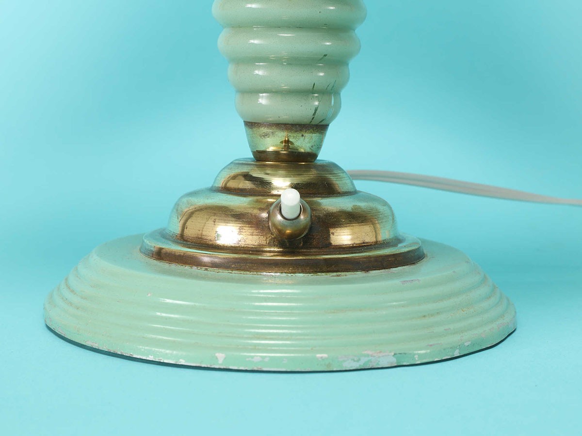 Lloyd's Antiques Real Antique
Italian Green Glass Table Lamp / ロイズ・アンティークス イタリアアンティーク家具
イタリアン グリーングラス テーブルランプ （ライト・照明 > テーブルランプ） 6