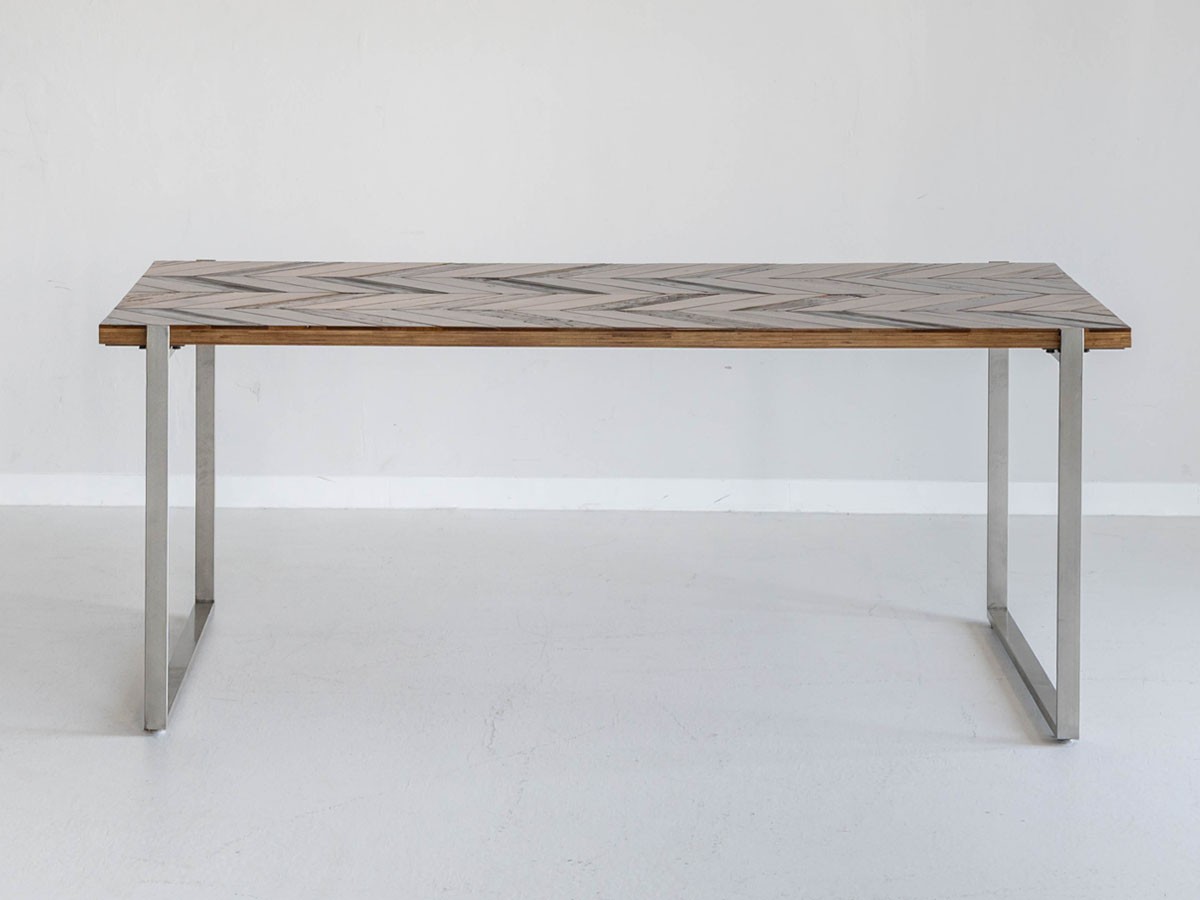 Knot antiques MATERIA DINING TABLE / ノットアンティークス マテリア ダイニングテーブル
ヘリンボーン柄天板 + No.4脚（ロの字脚） （テーブル > ダイニングテーブル） 24