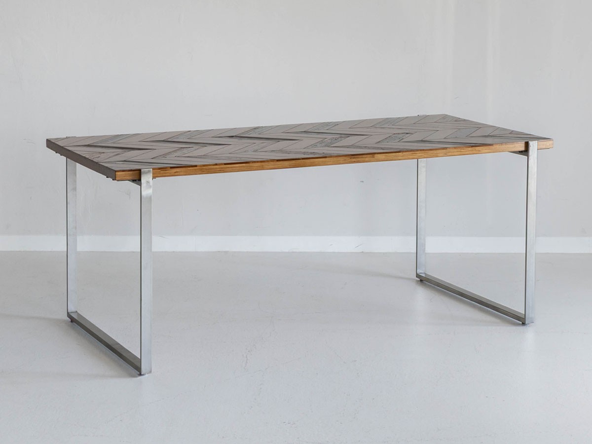 Knot antiques MATERIA DINING TABLE / ノットアンティークス マテリア ダイニングテーブル
ヘリンボーン柄天板 + No.4脚（ロの字脚） （テーブル > ダイニングテーブル） 23