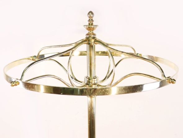 Reproduction Series
Round Hanging Stand 2