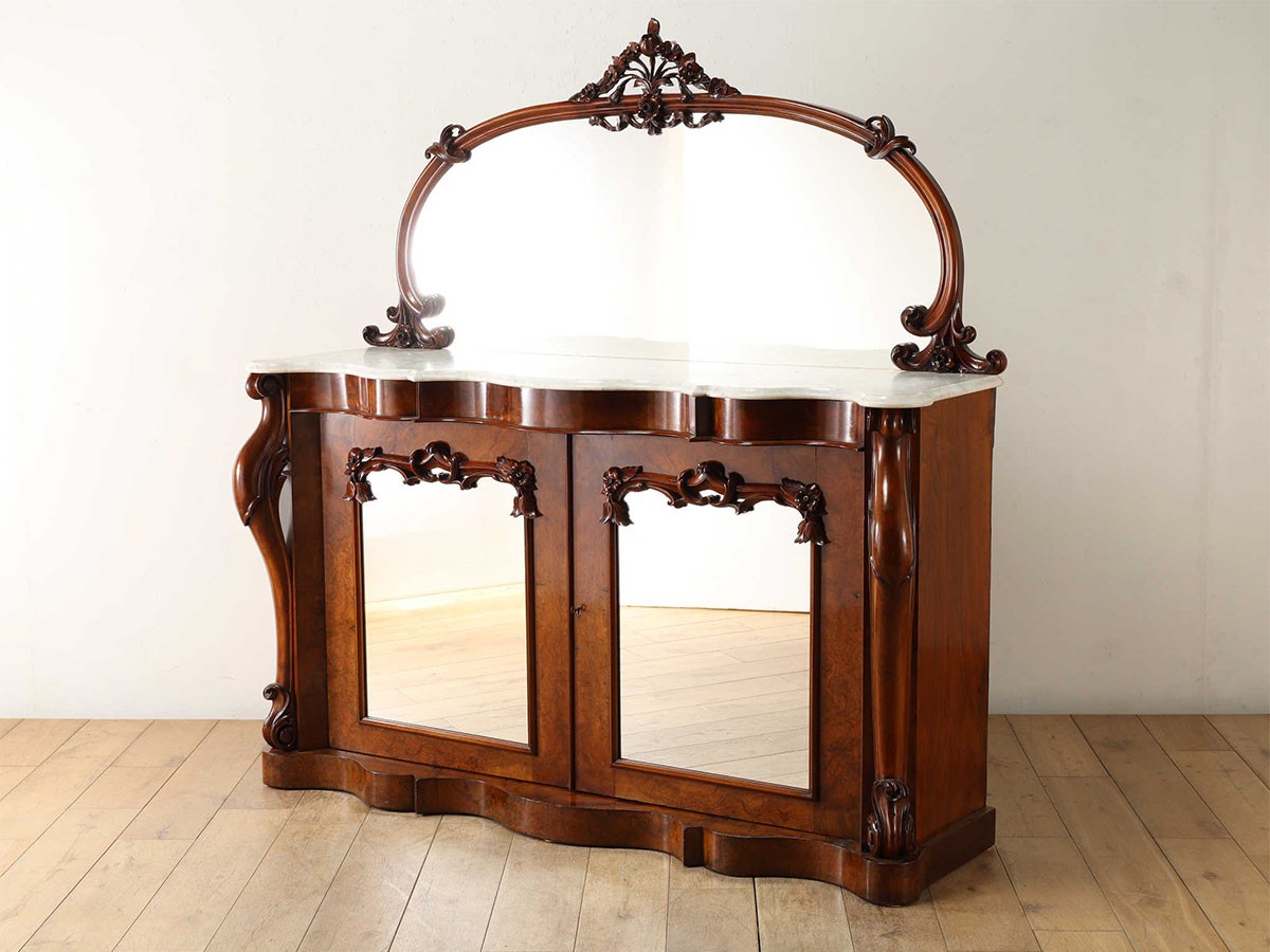 Lloyd's Antiques Real Antique
Victorian Chiffonier / ロイズ・アンティークス 英国アンティーク家具
ヴィクトリアンシフォネア （ミラー・ドレッサー > ドレッサー・鏡台） 2
