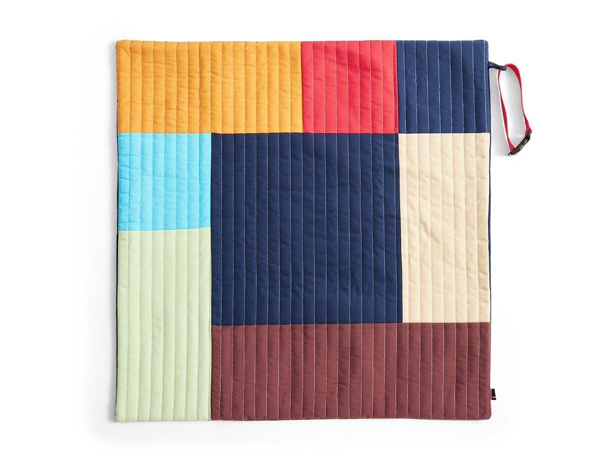 HAY HAY DOGS BY HOLLY GOLIGHTLY
DOGS TRAVEL BLANKET / ヘイ ヘイ ドッグ コレクション
ドッグトラベルブランケット （インテリア雑貨 > ペット用品） 2