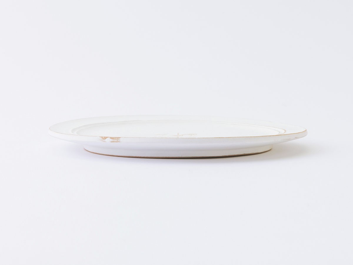 MISHIM POTTERY CREATION StiLL round “year”plate S 2026 / ミシンポタリークリエイション スティル ラウンド イヤープレート S 2026（胡粉） （食器・テーブルウェア > 皿・プレート） 5