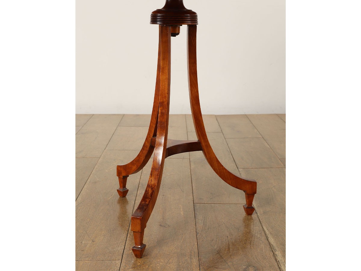 Lloyd's Antiques Real Antique
Regency Dumbwaiter / ロイズ・アンティークス 英国アンティーク家具
リージェンシーダムウェイター （テーブル > サイドテーブル） 11