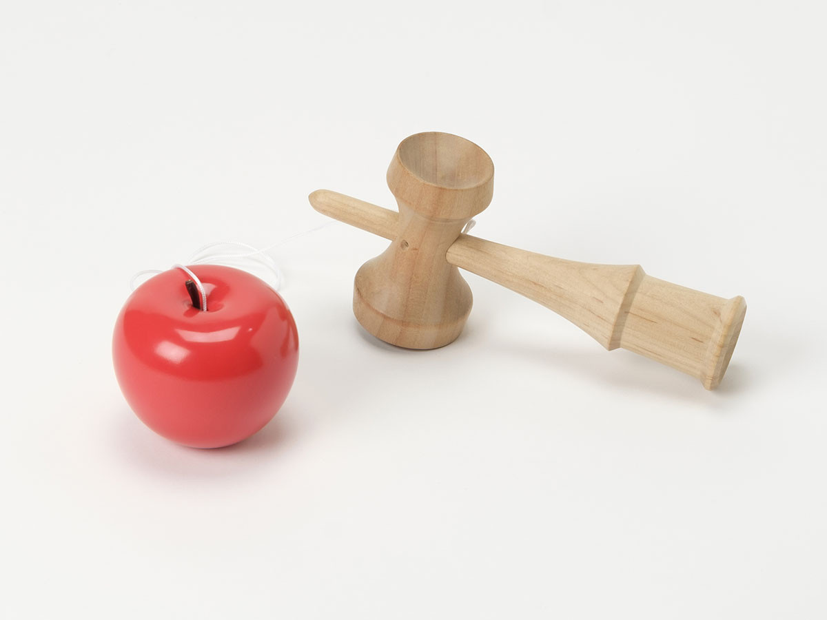 more trees design APPLE KENDAMA / モア・トゥリーズ・デザイン