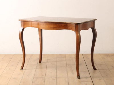 Lloyd's Antiques / ロイズ・アンティークスのカフェテーブル 