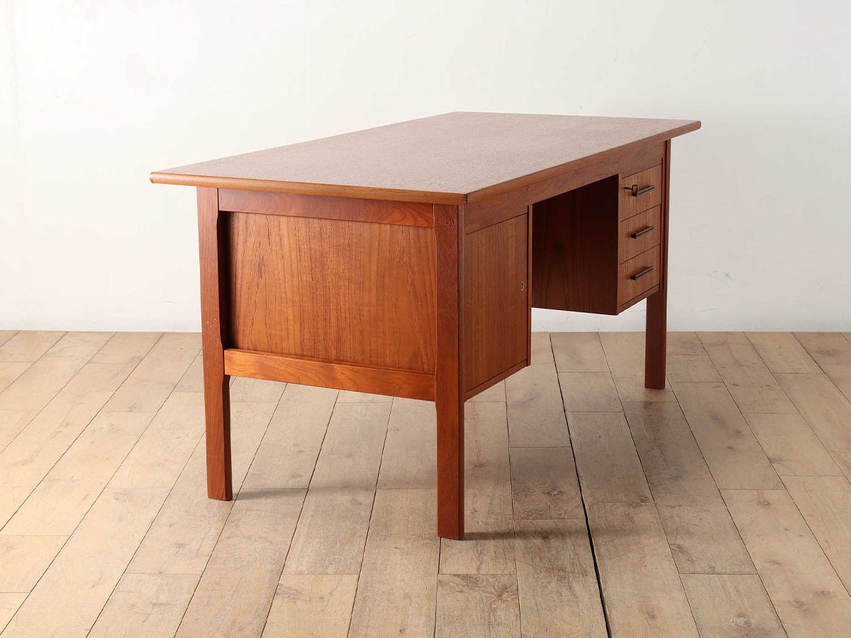 Lloyd's Antiques Real Antique Desk / ロイズ・アンティークス