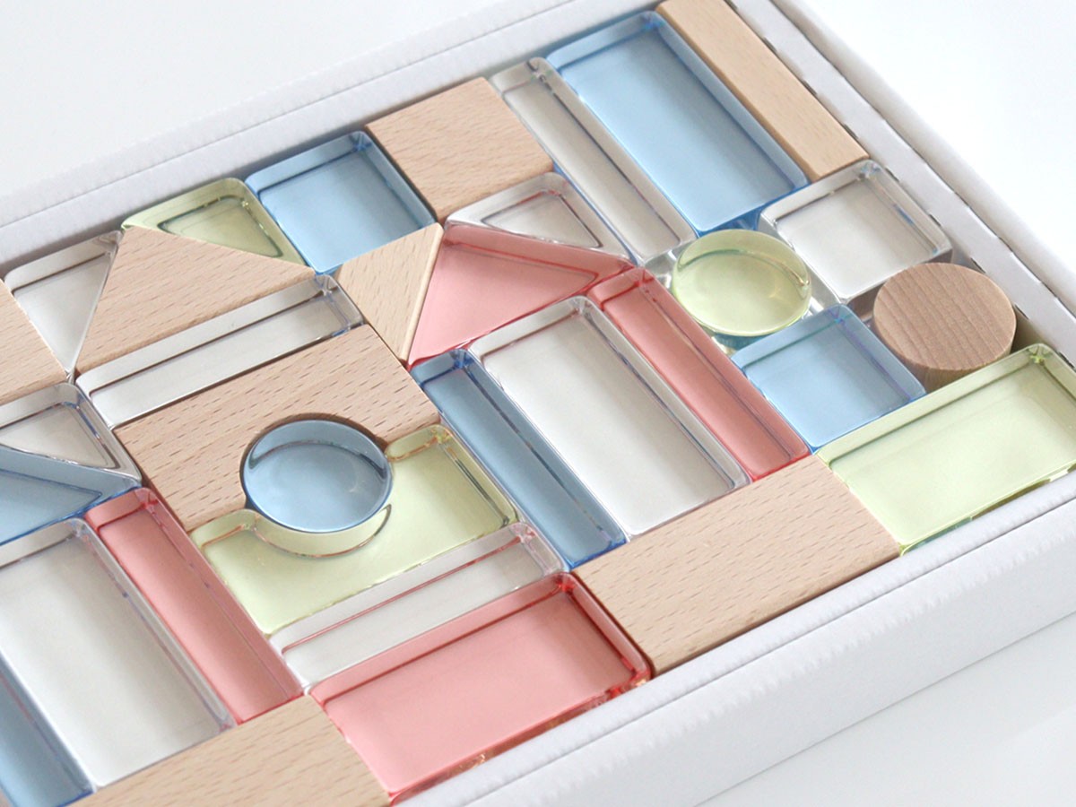 Lumiere Cubes / ルミエール キューブ
アクリル＆木の積み木 43ピース （キッズ家具・ベビー用品 > おもちゃ・玩具） 13