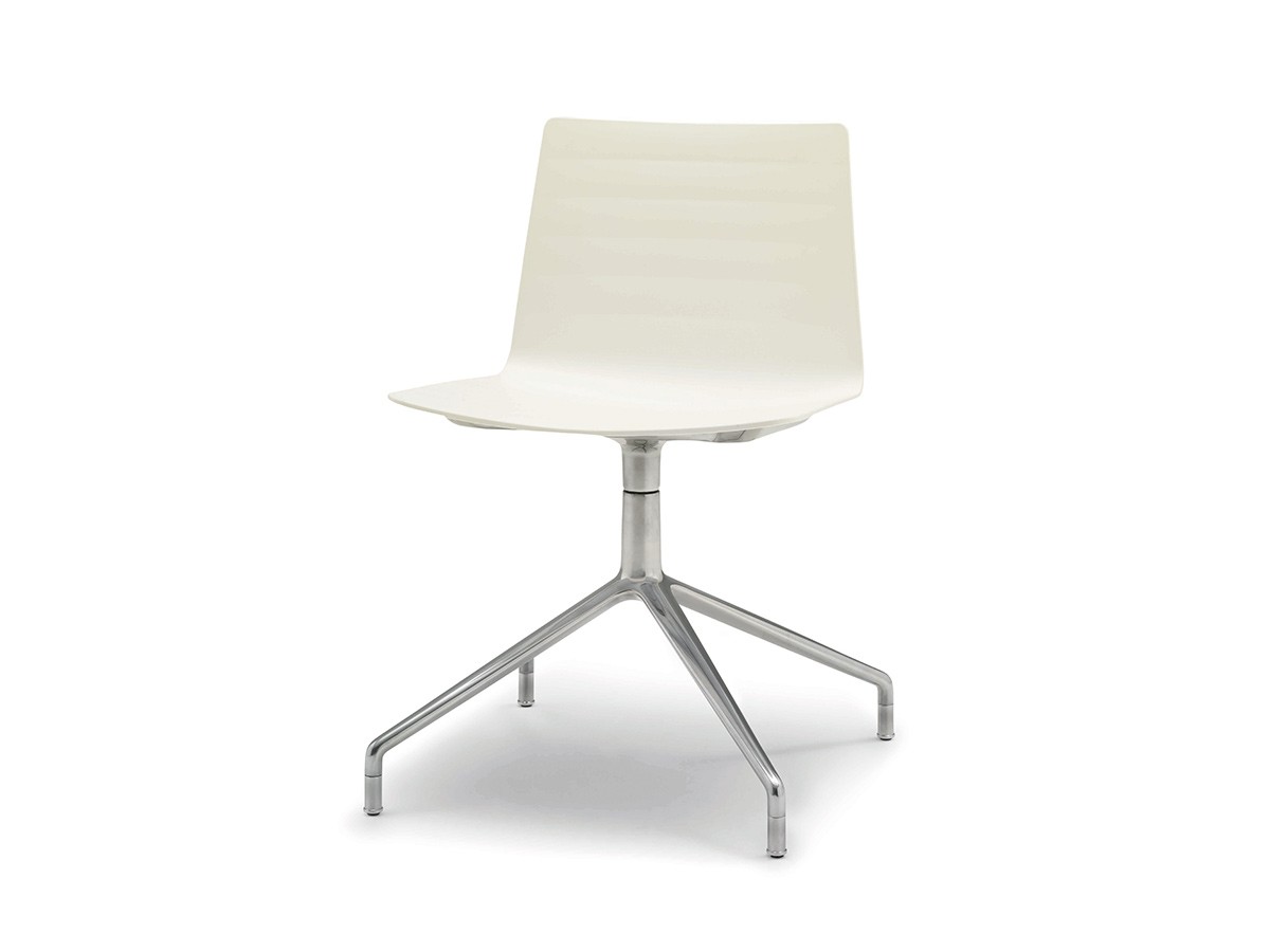 Andreu World Flex Chair
Thermo-polymer Shell / アンドリュー・ワールド フレックス チェア SI1304
回転式スターベース（サーモポリマーシェル） （チェア・椅子 > ダイニングチェア） 1