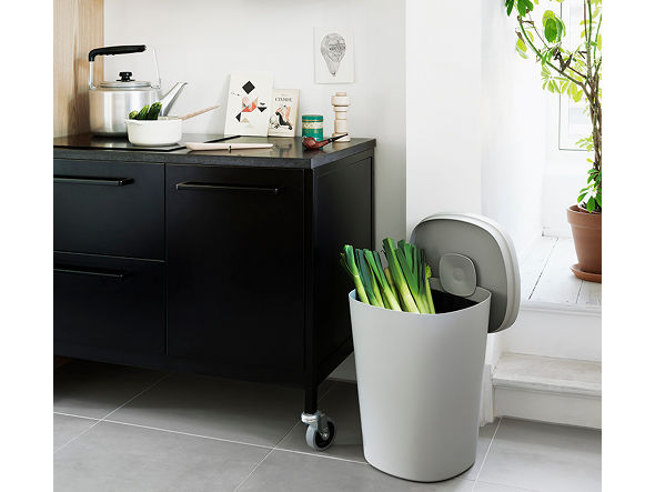 Muuto HIDEAWAY Basket / ムート ハイドアウェイ バスケット（グリーン） （ごみ箱・玄関小物 > ごみ箱・ダストボックス） 2