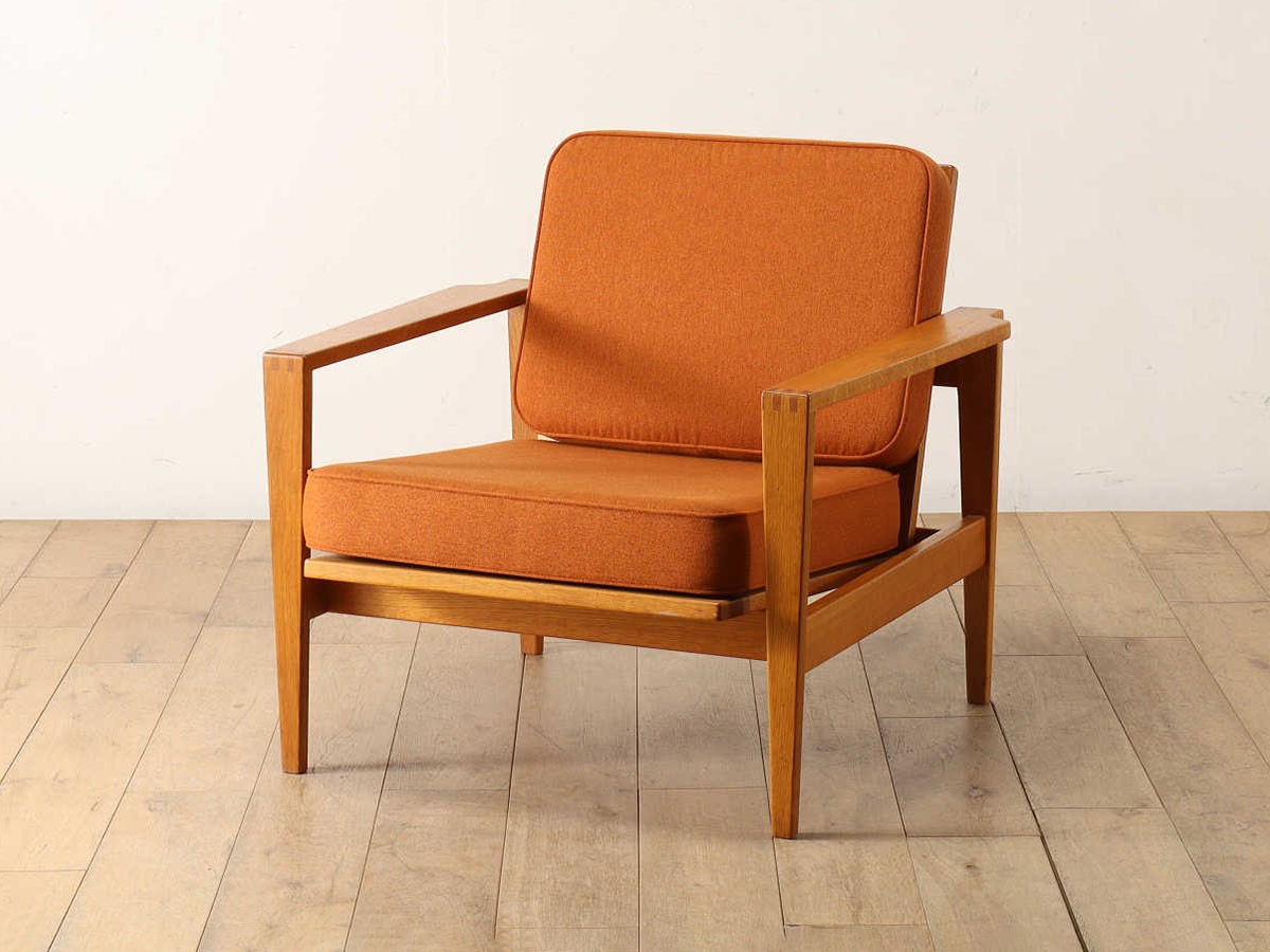 Lloyd's Antiques Real Antique
Erik Worts Easy Chair / ロイズ・アンティークス スウェーデンアンティーク家具
エリック ワーツ イージーチェア （チェア・椅子 > ラウンジチェア） 7
