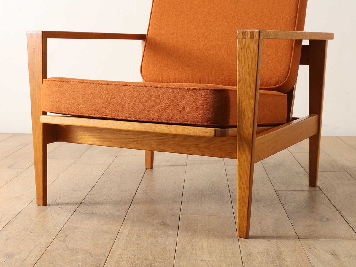 Lloyd's Antiques Real Antique
Erik Worts Easy Chair / ロイズ・アンティークス スウェーデンアンティーク家具
エリック ワーツ イージーチェア （チェア・椅子 > ラウンジチェア） 12