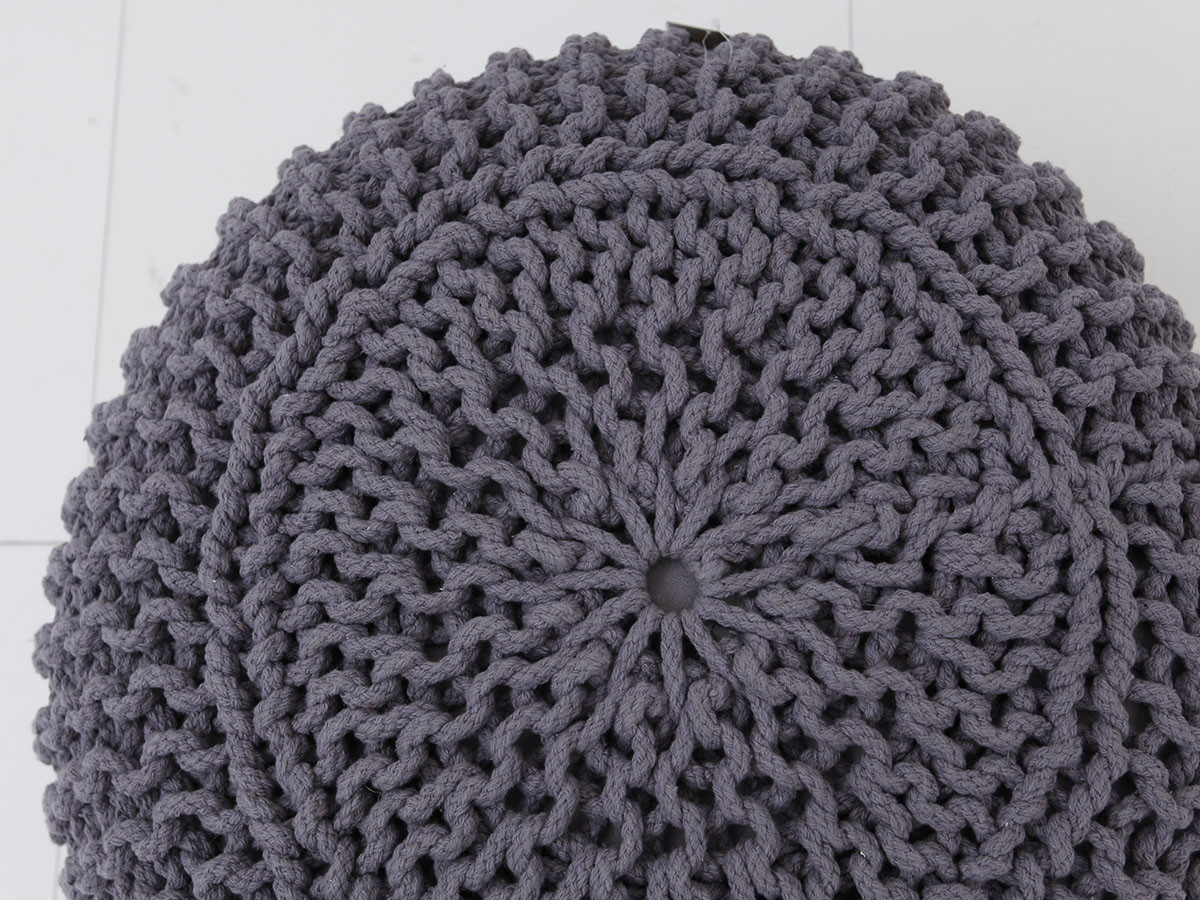 KNITTED POUF 18