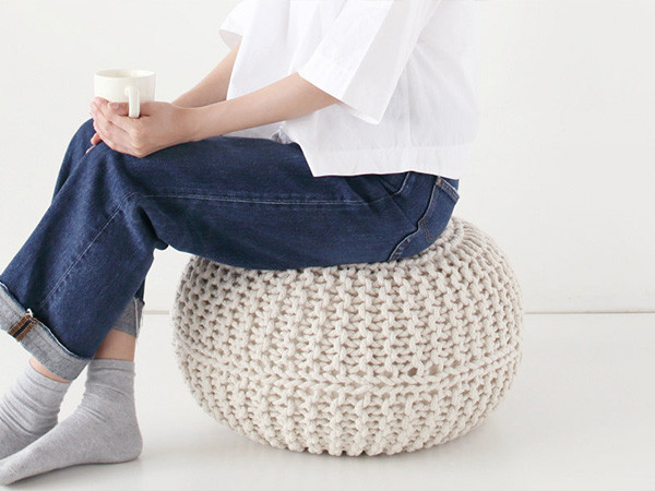 KNITTED POUF 8