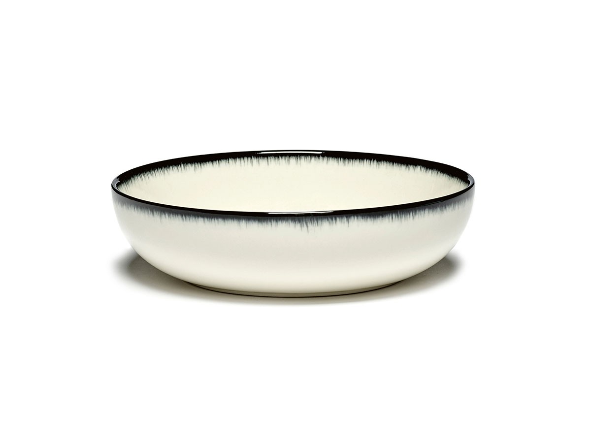 SERAX DE by ANN DEMEULEMEESTER
High Plate 15.5cm White/Black Variation A
