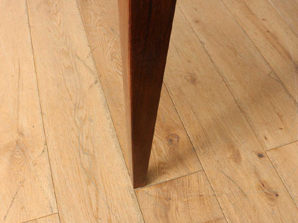 Lloyd's Antiques Real Antique
Royal Copenhagen CoffeeTable / ロイズ・アンティークス デンマークアンティーク家具
ロイヤルコペンハーゲン コーヒーテーブル （テーブル > カフェテーブル） 5