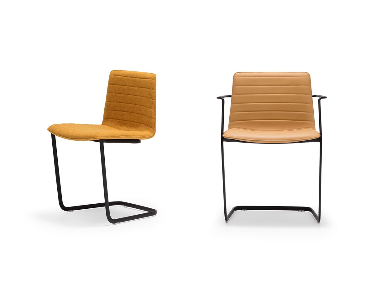 Andreu World Flex Chair
Fully Upholstered Shell / アンドリュー・ワールド フレックス チェア SI1359
カンチレバーベース（フルパッド） （チェア・椅子 > ダイニングチェア） 4