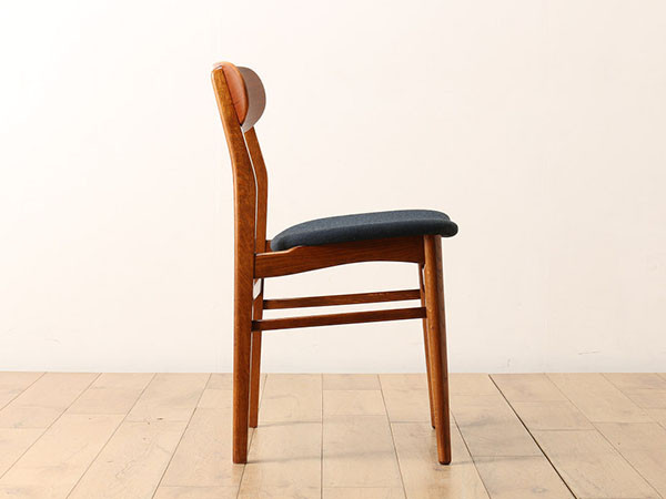 Lloyd's Antiques Real Antique
Dining Chair / ロイズ・アンティークス デンマークアンティーク家具
ダイニングチェア （チェア・椅子 > ダイニングチェア） 5