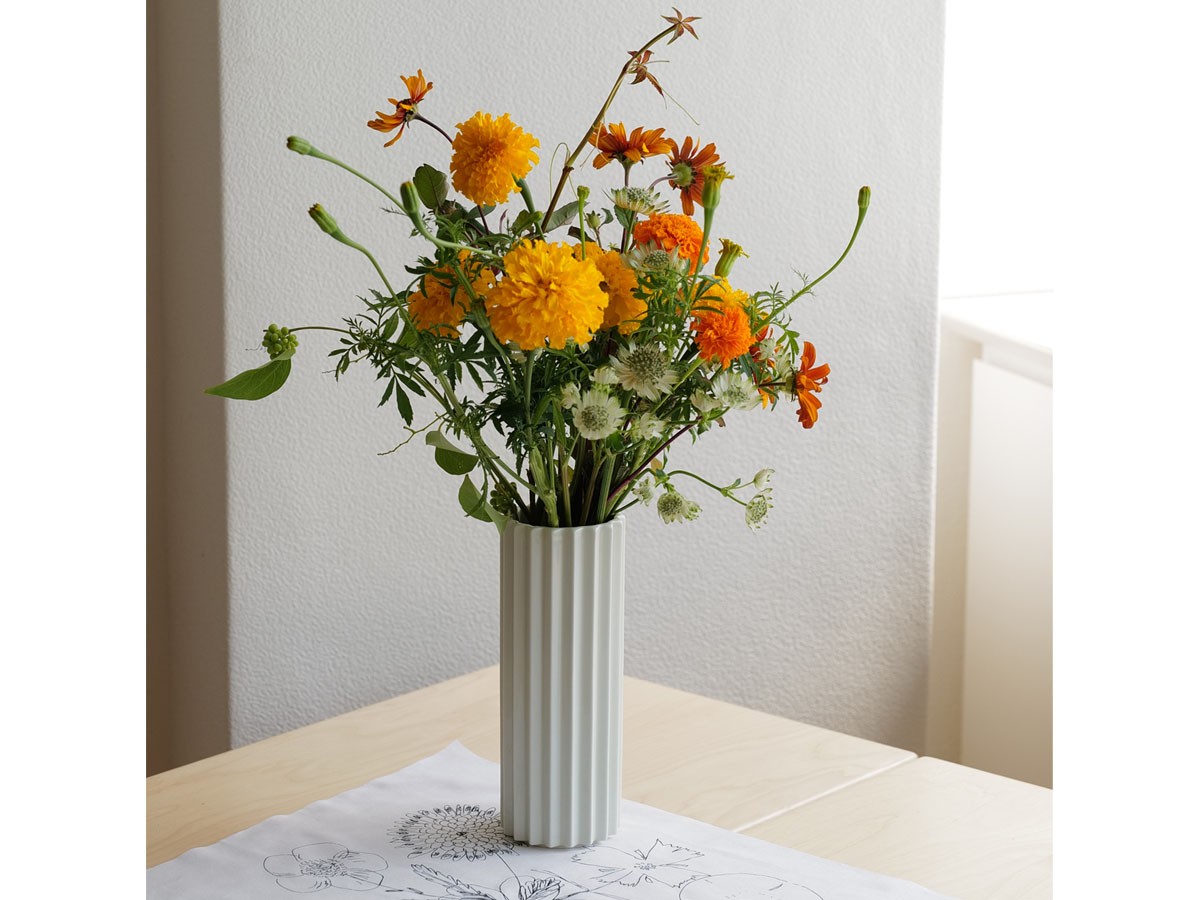 Mustakivi PLEATS Flower Base / ムスタキビ プリーツ フラワーベース （花器・プランター・グリーン > 花瓶・フラワーベース） 9
