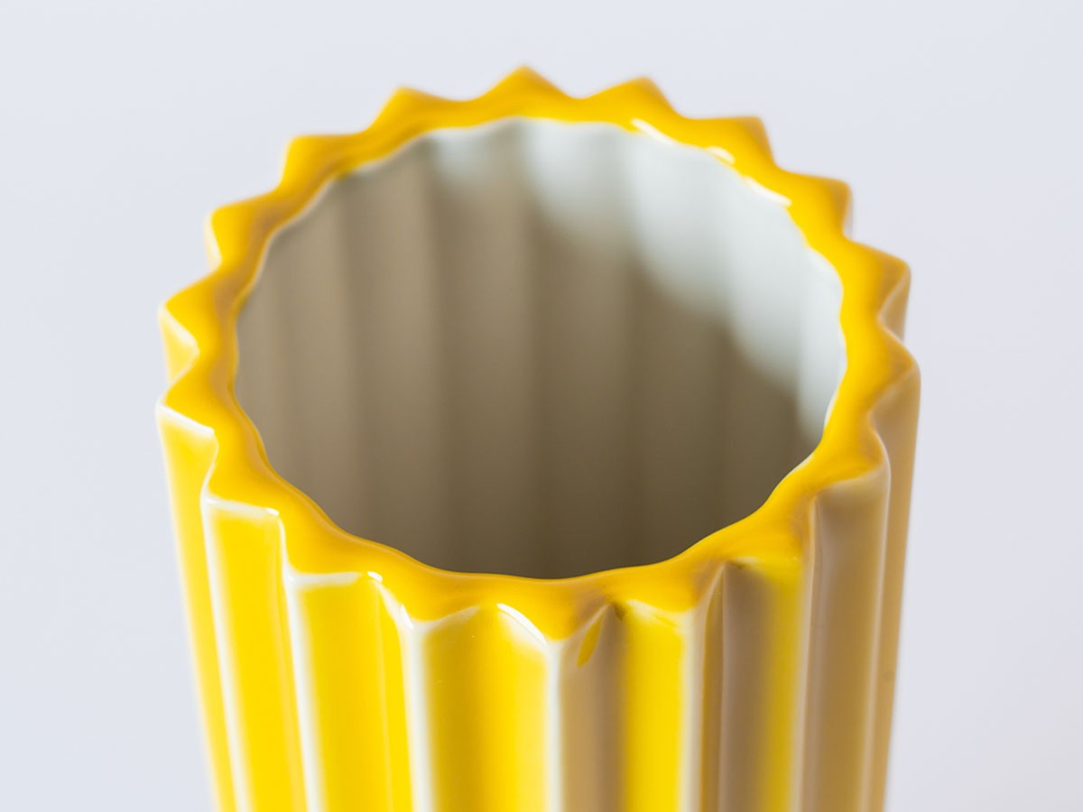 Mustakivi PLEATS Flower Base / ムスタキビ プリーツ フラワーベース （花器・プランター・グリーン > 花瓶・フラワーベース） 13
