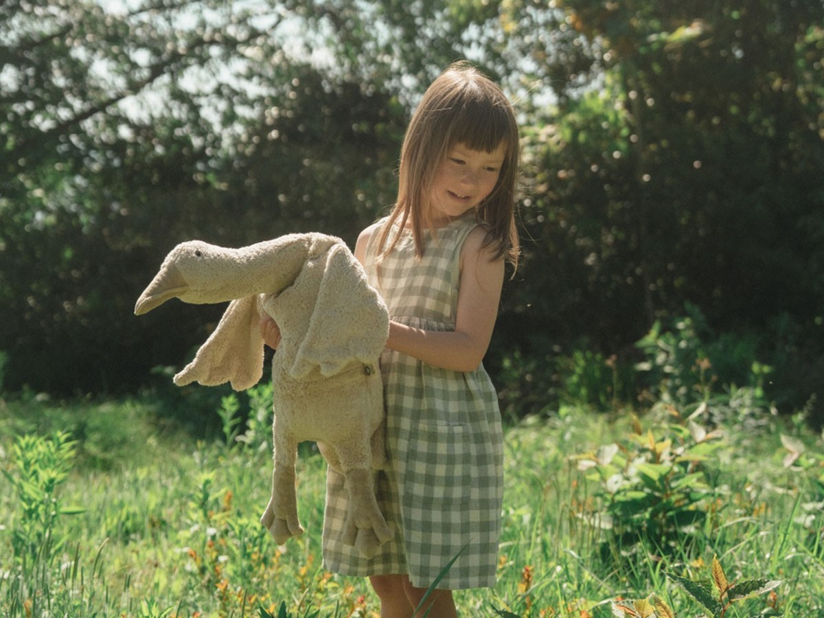 SENGER Naturwelt Cuddly Animal Goose / ゼンガーナチュウェルト カドリーアニマル グース L（リネン） （キッズ家具・ベビー用品 > おもちゃ・玩具） 4
