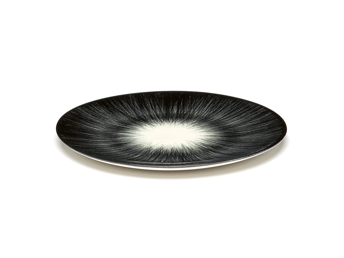 DE by ANN DEMEULEMEESTER
Plate 14cm White/Black Variation 5 / デー バイ アン・ドゥムルメステール
プレート 14cm ホワイト/ブラック バリエーション 5 （食器・テーブルウェア > 皿・プレート） 2