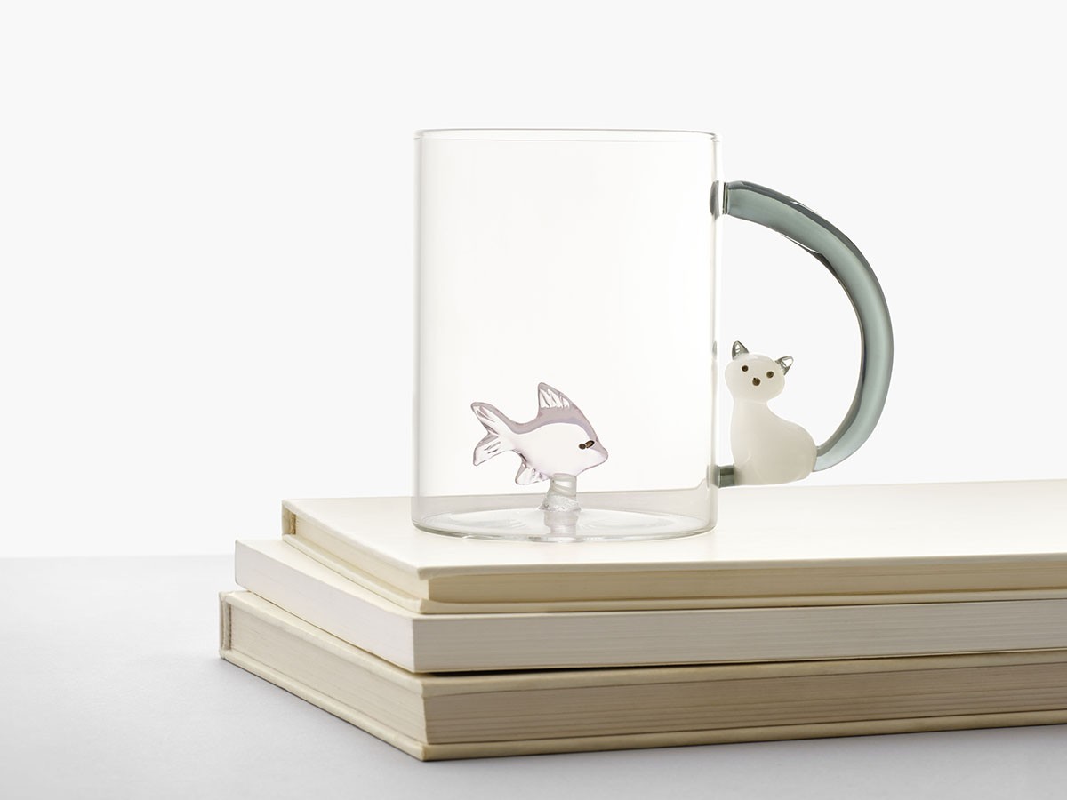 ICHENDORF MILANO Tabby Cat Mug
Pink Fish & White Cat with Smoke Tail / イッケンドルフ・ミラノ タビーキャット マグ
ピンクフィッシュ & ホワイトキャット with スモークテール 450ml （食器・テーブルウェア > マグカップ） 3