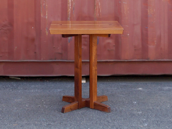 RE : Store Fixture UNITED ARROWS LTD. Solid Wood Square Table / リ ストア フィクスチャー ユナイテッドアローズ ソリッドウッド スクエアテーブル （テーブル > カフェテーブル） 1