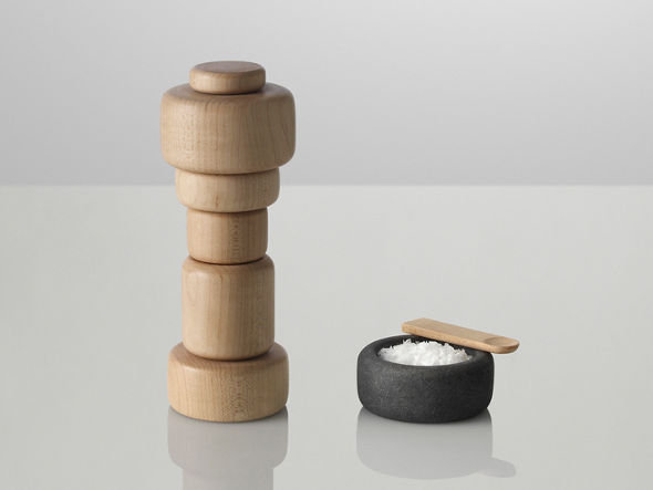 Muuto PLUS-Salt & Pepper Grinder / ムート プラス ソルト&ペッパーミル（ウッド） 2