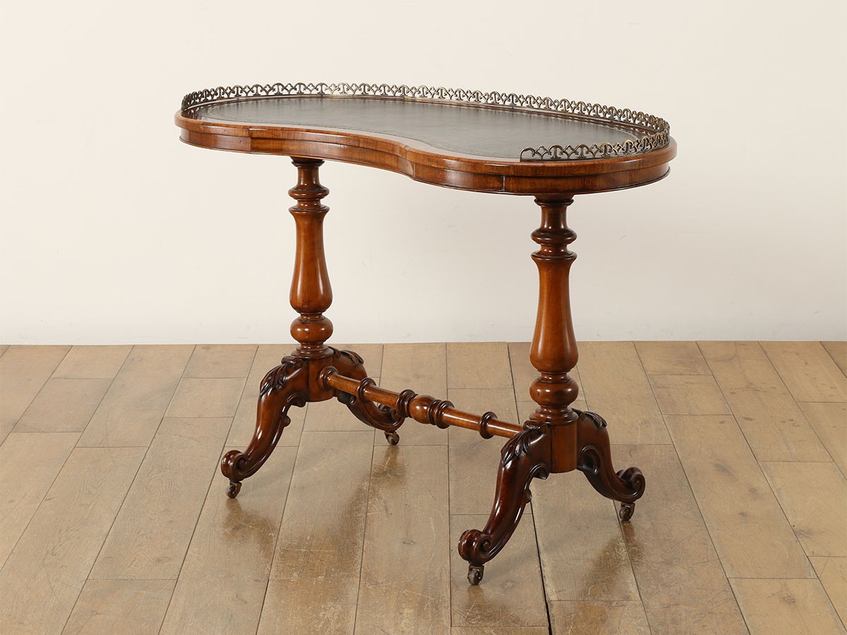 Real Antique
Leather Top Kidney Table