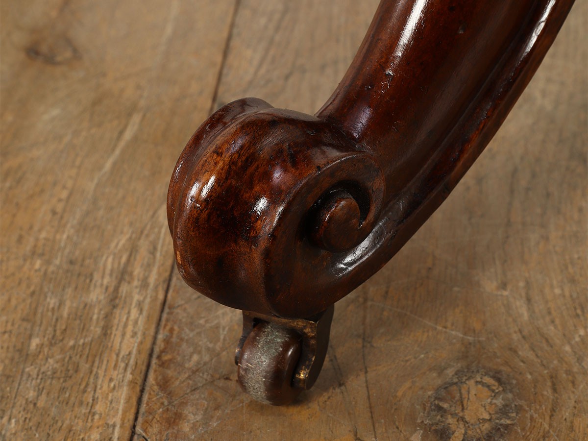 Lloyd's Antiques Real Antique
Leather Top Kidney Table / ロイズ・アンティークス 英国アンティーク家具
レザートップキドニーテーブル （デスク・机 > デスク・パソコンデスク・袖机） 13