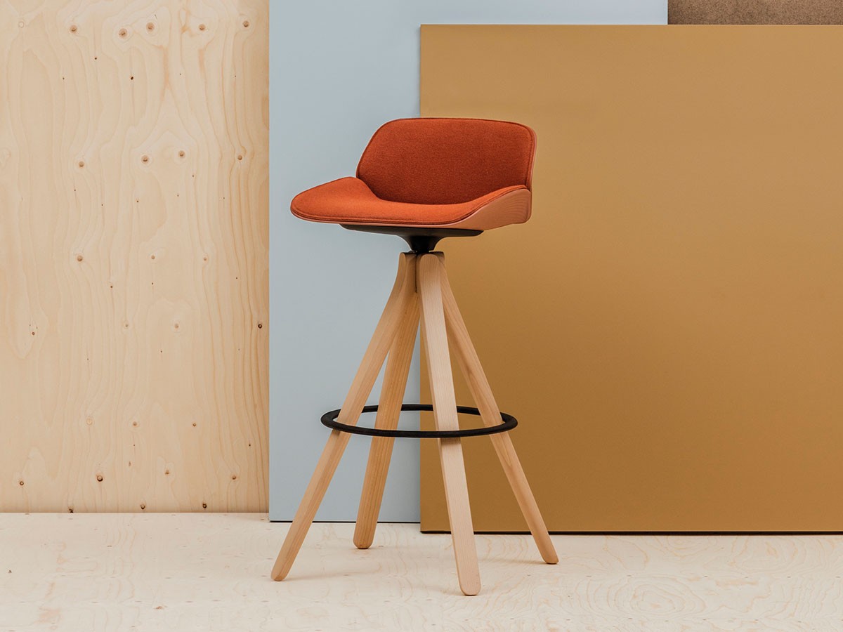 Andreu World Nuez Counter Stool
Upholstered Shell Pad / アンドリュー・ワールド ヌエス BQ2780
カウンタースツール 回転式木脚（シェルパッド） （チェア・椅子 > カウンターチェア・バーチェア） 4