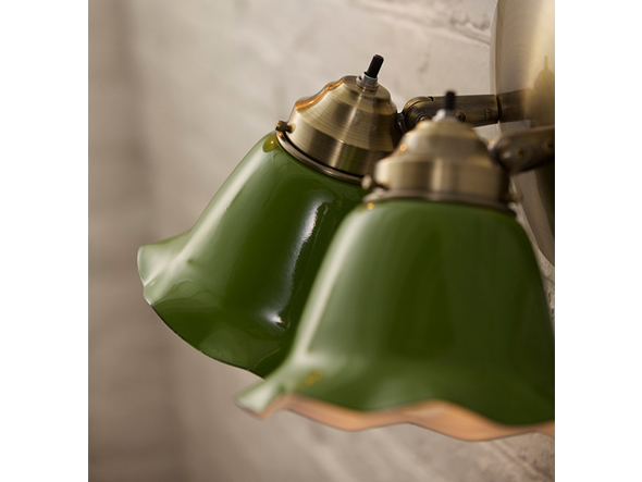 CUSTOM SERIES
2 Classic Wall Lamp × Mini Wave Enamel / カスタムシリーズ
2灯クラシックウォールランプ × ミニエナメル（ウェーブ） （ライト・照明 > ブラケットライト・壁掛け照明） 3