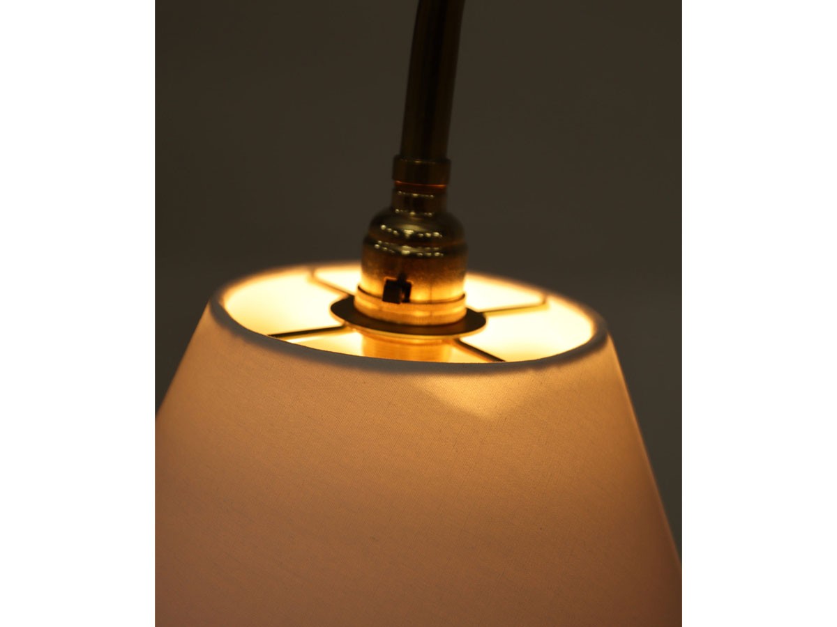 Lloyd's Antiques Real Antique
Floor Lamp With Table / ロイズ・アンティークス 英国アンティーク家具
フロアランプ ウィズ テーブル （ライト・照明 > フロアライト・フロアスタンド） 8