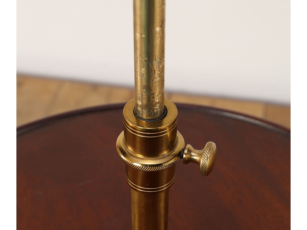 Lloyd's Antiques Real Antique
Floor Lamp With Table / ロイズ・アンティークス 英国アンティーク家具
フロアランプ ウィズ テーブル （ライト・照明 > フロアライト・フロアスタンド） 11