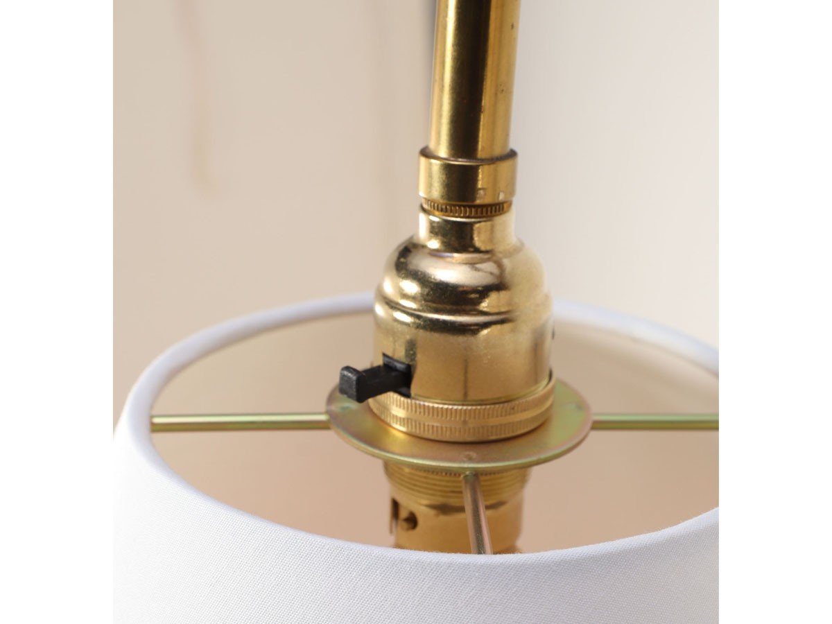 Lloyd's Antiques Real Antique
Floor Lamp With Table / ロイズ・アンティークス 英国アンティーク家具
フロアランプ ウィズ テーブル （ライト・照明 > フロアライト・フロアスタンド） 9