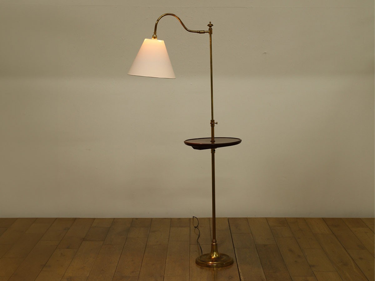 Lloyd's Antiques Real Antique
Floor Lamp With Table / ロイズ・アンティークス 英国アンティーク家具
フロアランプ ウィズ テーブル （ライト・照明 > フロアライト・フロアスタンド） 6