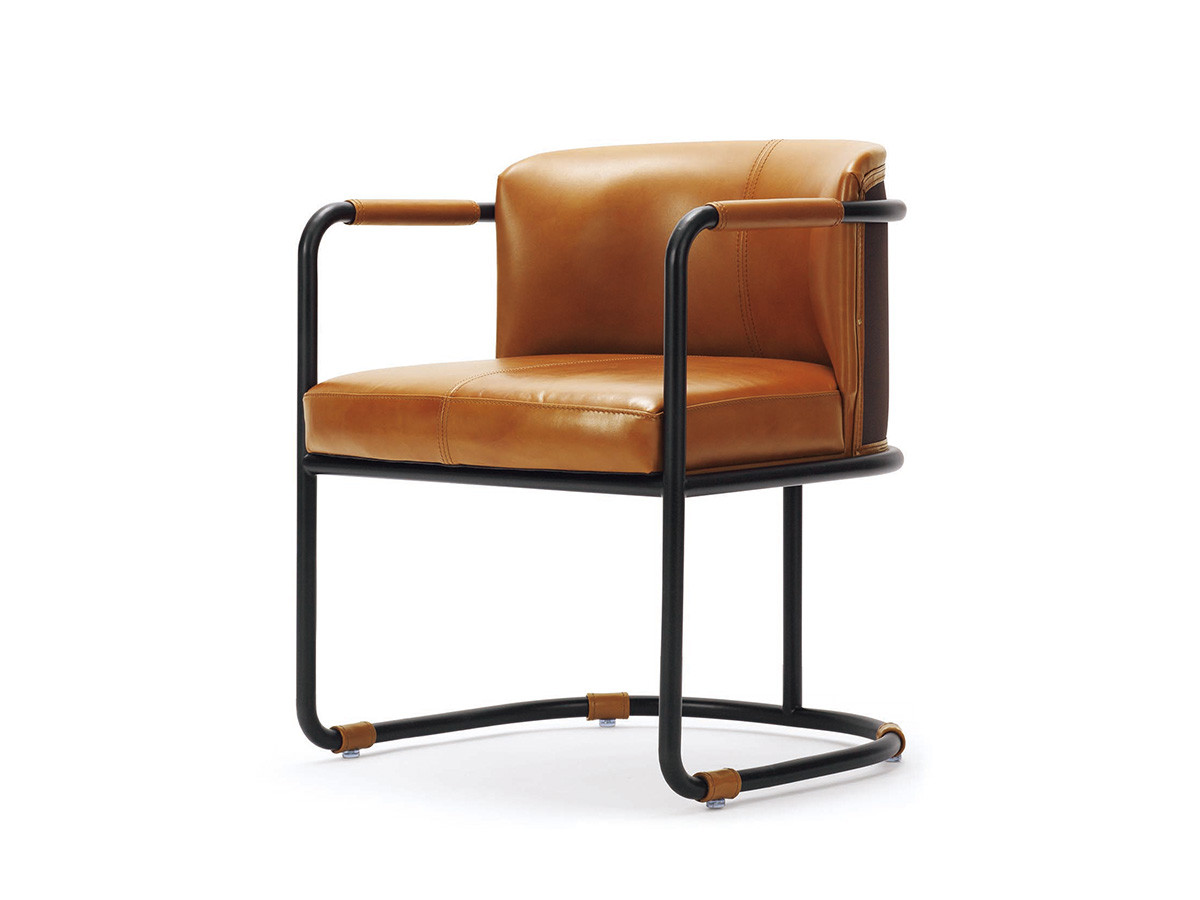 FLYMEe Parlor WALTER ARM CHAIR