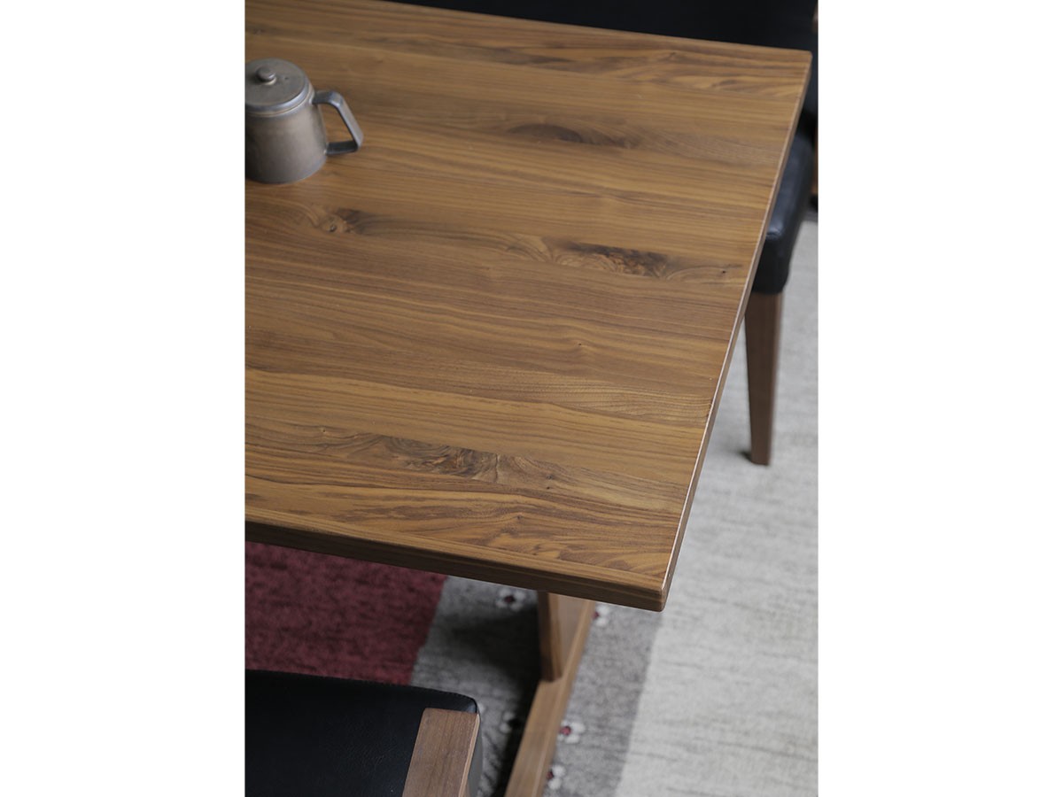 CAIN DINING TABLE 8