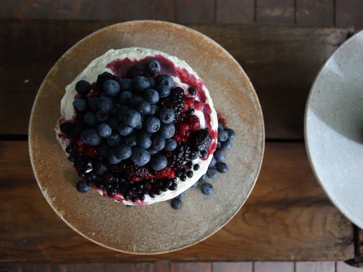 MISHIM POTTERY CREATION fractal cake stand L sabi / ミシンポタリークリエイション フラクタル ケーキスタンド L（サビ） （食器・テーブルウェア > ケーキスタンド） 9