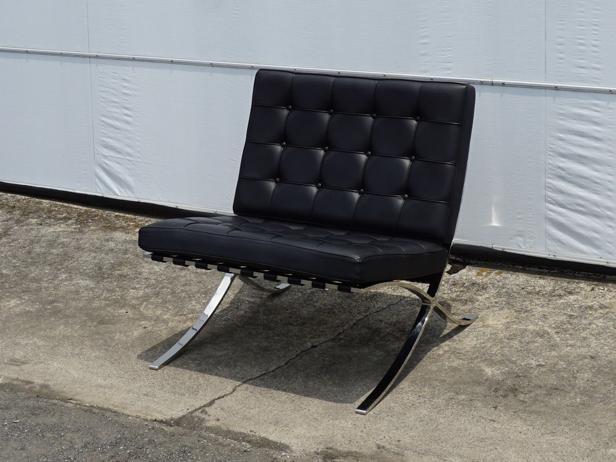 RE : Store Fixture UNITED ARROWS LTD. Barcelona Chair D / リ ストア フィクスチャー ユナイテッドアローズ バルセロナチェア D （チェア・椅子 > ラウンジチェア） 4