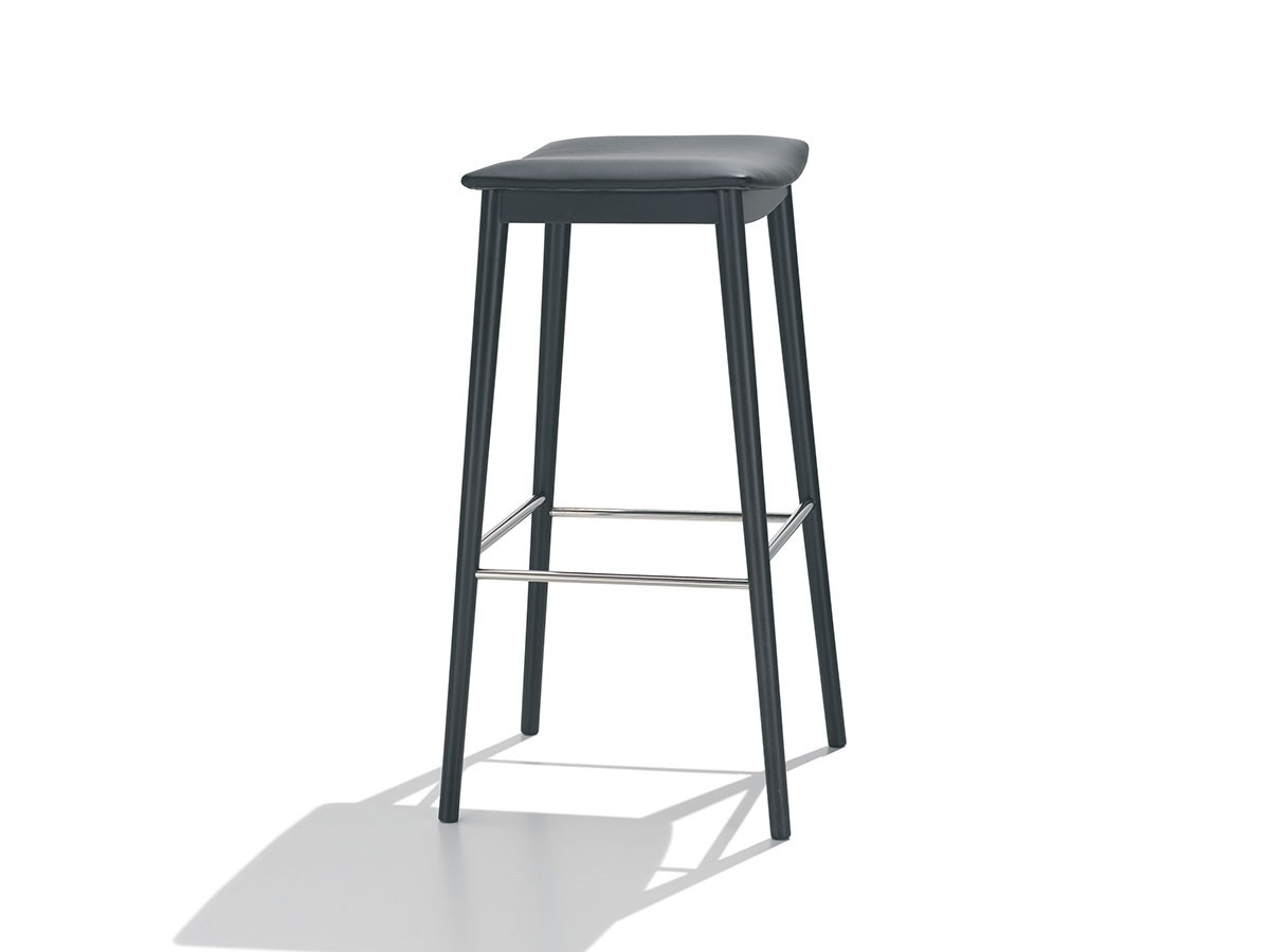 Andreu World Smile
Backless Barstool with Upholstered Seat / アンドリュー・ワールド スマイル BQ0339
バースツール 張座 （チェア・椅子 > カウンターチェア・バーチェア） 4