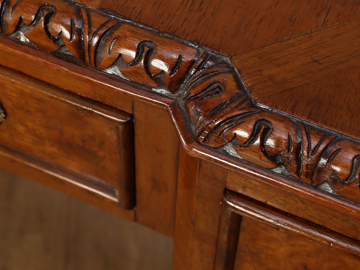 Lloyd's Antiques Real Antique
Leather Top Desk / ロイズ・アンティークス 英国アンティーク家具
レザートップデスク （デスク・机 > デスク・パソコンデスク・袖机） 11